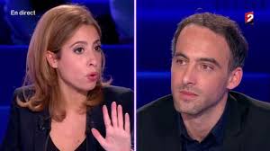 Léa salamé a annoncé ce vendredi 15 mars qu'elle se mettait provisoirement en retrait de la matinale de france inter et de l'émission politique, alors que son compagnon raphaël glucksmann se porte. Video On N Est Pas Couche Quand Yann Moix Taquine Raphael Glucksmann Sur Lea Salame Lci