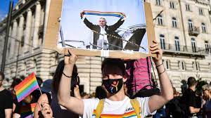 Jun 10, 2021 · budapest orchestra performs live concert from moving truck. Budapest Pride To Defy Hungary S New Law On Lgbtq Matters