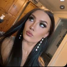 Stream Chloe Roberts music