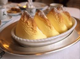 Geniessen Erlaubt Heisst Es Auf Dem Quot Genussweg Fur Naschkatzen Quot Auf Der Via Culinaria Im Salzburgerland Salzburger Nockerl Nockerl Lebensmittel Essen