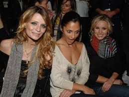 Shoulder pads bring '80s style to Fashion Week