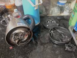Cảnh báo hiểm họa từ ấm siêu tốc