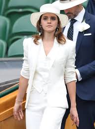 Le succès est arrivé très tôt pour l'actrice, qui est devenu une star à seulement 11 ans. Who Is Brendan Wallace Emma Watson S Rumored Boyfriend Is A Tech Titan