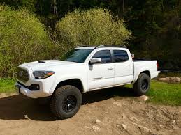 If so we invite you to join tacomaforum.com. 2016 Tacoma With 3 Inch Lift 285 70 17 Bf Ko2 S Toyota Tacoma Trd Toyota Trucks 2016 Tacoma