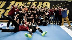 Στον πρώτο της φιλικό αγώνα που έγινε στο ποδηλατοδρόμιο του νέου φαλήρου. Aek Sygxarhthria Apo Aygenakh Gia Thn Prokrish Ths Omadas Xantmpol Kitenimerosi Gr