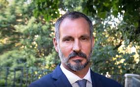 Rahim Aga Khan V, 50e Iman des Ismaéliens • L'Éventail