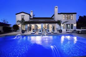 The keeping up with the kardashians star often shares photos of her hidden hills home on instagram. Kylie Jenner S Starter Home Is On The Market For 3 6 Million