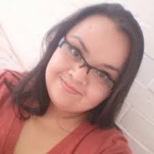 Laura Cruz's Instagram, Twitter & Facebook