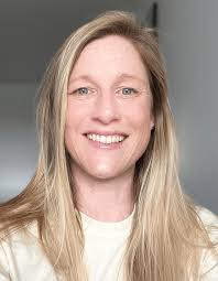 Alison Hogg's Instagram, Twitter & Facebook