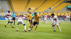 Fussball bilder, cliparts, grafiken kostenlos zum herunterladen. Bundesliga Im Krisenmodus Wie Corona Den Fussball Verandert Swr2