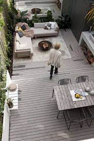 Arredare Un Terrazzo Scoperto Patio Moderno Idee Per Patio Idee Giardino Patio