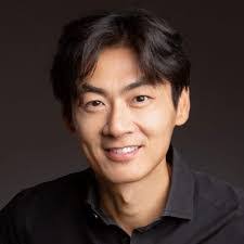 Andrew Hou's Instagram, Twitter & Facebook