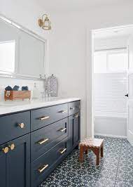 I perked it up with a fresh coat of paint in 1 hour!! 75 Beautiful Kids Bathroom Pictures Ideas June 2021 Houzz
