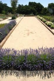 Bocce Ball Court Design Pictures Remodel Decor And Ideas Page 12 Avec Images Terrain Petanque Idee Amenagement Jardin Decoration Jardin Exterieur