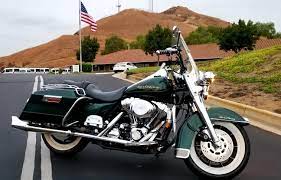 Pin By R Gh On 1999 Harley Davidson Flhr Road King Harley Davidson Road King Two Tone