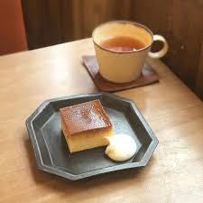 くろもじ珈琲 チーズのコクを感じる 大人のプリン photo by harabo1 西荻窪の 山小屋風カフェ くろもじ珈琲 西荻百貨店という名前のシェアショップのなかに お店を構えます グルメ カフェ プリン