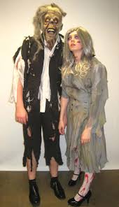 Don't forget you have scissors for hands, or things could get messy! 27 Couple Halloween Costumes For You Your Partner Livinghours