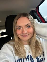 Experienced babysitter available in Glenview area weekdays after 4 pm