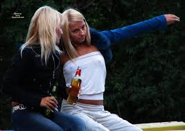 Poking Nipples Under Braless T-shirt - February, 2012 - Voyeur Web ...