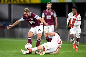 Prediction for the english premier league match (april 4, 2021). Southampton Vs Burnley Predictions Michael Owen Expects Clarets Form To Give Sean Dyche An Edge Lancslive