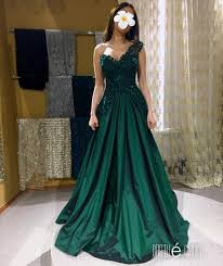 1 086 Begenme 8 Yorum Instagram 39 Da La Maison De Couture Dentelle Couture Quot Amaz Vestidos De Noche Verdes Vestidos De Fiesta Vestidos Elegantes