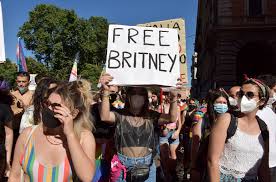 The free britney (or #freebritney) movement is an online social movement to grant american singer britney spears autonomy from her ongoing conservatorship, which began in 2008. Britney Spears Fandom Conservatorship Complications Billboard