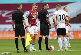 — raych (@raychmayte) june 17, 2020. Roy Keane Kritisiert Aston Villa S Jack Grealish Fur Das Lachen Beim Remis Gegen Sheffield United Aktuelle Boulevard Nachrichten Und Fotogalerien Zu Stars Sternchen