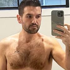 Shay Mooney Shows Off 50-Pound Weight Loss in Shirtless Selfie