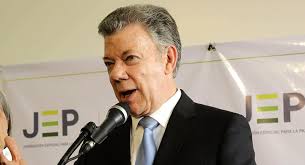 Juan manuel santos, nobel de la paz, regaló a timochenko, exguerrillero, un libro de monique zepeda. Juan Manuel Santos Calderon Presidentes De Colombia Historia De Colombia Colombia Info