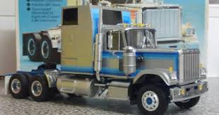 Smokey And The Bandit 2 Model Truck Kits Model Cars Kits Tv Cars