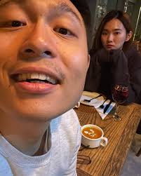 魏魏魏什麼- 恭喜阿臉又更接近他的外表年齡了👏...