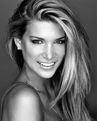 Candace Kroslak's Instagram, Twitter & Facebook