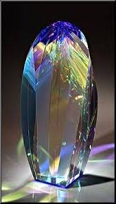 Pin By Fran Anderson When Earth Spe On Materials Reflect Refract Crystals Crystal Art Minerals And Gemstones