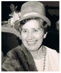 Helene Oconnor's Instagram, Twitter & Facebook