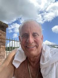 Neil Bress's Instagram, Twitter & Facebook