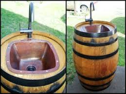 Wie Bereite Ich Einen Topf Mit Einem Halben Fass Wein Zu In 2020 Waschbecken Garten Weinfass Fass