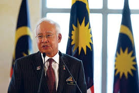 Ketibaan najib yang juga menteri kewangan ditemani isteri, datin seri rosmah mansor di perkarangan kompleks kementerian kewangan pada pukul 8 malam disambut. Akhir Tahun Najib Razak Hadiahkan Pengoperasian Mrt Masyarakat Malaysia Republika Online