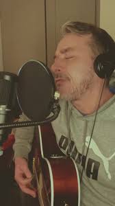 @Dylan Mcfadden King of the Road live 👑🐎🎶🎸#foryoupage #fyp  #therattlingkind #kingoftheroad #giddyup #sulkyracer #original #irish  #music #uptheflats #dublin #ireland