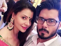 Telly Trivia When Sambhavna Seth Refused Avinash Dwivedi S Marriage Proposal Forty Times Before Saying Yes Watch sambhavna seth with husband avinash dwivedi at kamya panjabi and shalabh dang's wedding reception 2 yıl önce. when sambhavna seth refused avinash