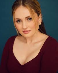 Thank you @izzyportraits for making me feel like a billion bucks! 🫶🫶  #newheadshots #headshots #actor #workingactor