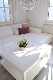 Beistelltisch couchtisch glasplatte eckig chrome marmor fuß weiß. Deko Und Diy Blog Kreative Deko Ideen Fur Ein Schones Zuhause Diy Eine Neue Tischplatte Fur Den Couchtisch White And Vintage