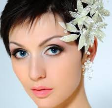 No indian bride can go wrong with this voluminous twisted hairstyle. Hairstyles For Indian Wedding 20 Showy Bridal Hairstyles