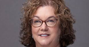 Lisa Sabol's Instagram, Twitter & Facebook