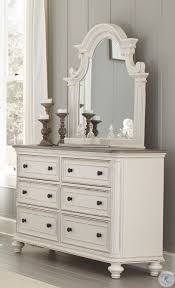 Corinne sun drenched acacia panel bedroom set. Pin On Habitacion