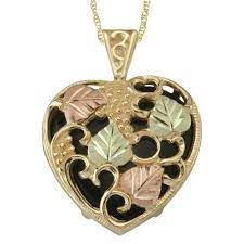 Women S Fashion Jewelry Black Hills Gold Onyx Shadowbox Heart Pendant Necklace Black Hills Gold Jewelry Heart Shaped Jewelry Black Hills Gold Pendants
