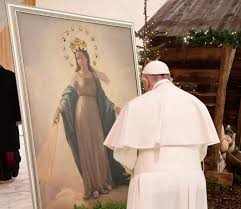 Infatti, già il 13 febbraio 1876, quando appunto venne mostrato per la prima volta il dipinto, si verificò il primo miracolo, ovvero la guarigione. In Vaticano Esposto Il Quadro Della Madonna Del Miracolo Zenit Italiano