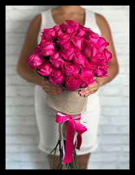 Beautiful Flowers For Her Birthday Expressing Your Congratulatory Sentiments Through Flowers Is Always Wonderful Flower Bouquet Beautiful Feeling B Same Day Flower Delivery Flower Delivery