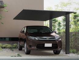 黒のカーポート 屋根も柱もブラックで統一しよう カーポート全国施工販売 カーポート専門館 モダンなカーポート カーポート 屋根