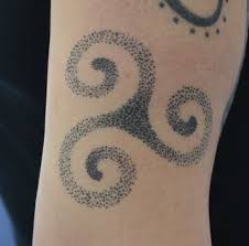 The clock with no hands (photo tattoo me pink) this tattoo is, fairly obviously, representative of 'doing time' and doing a lot of it. Dottattoo Hashtag On Twitter