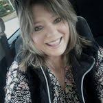 Rhonda Putman's Instagram, Twitter & Facebook